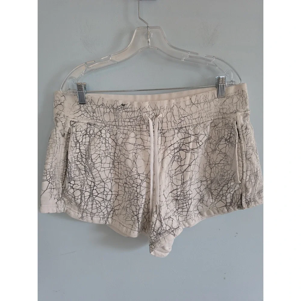 Lululemon Inner Glow High-Rise Short 3